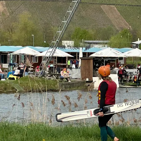 Ferienwohnung Moselherz - Urlaub Im Wein- Und Ferienort Bekond Exterior photo